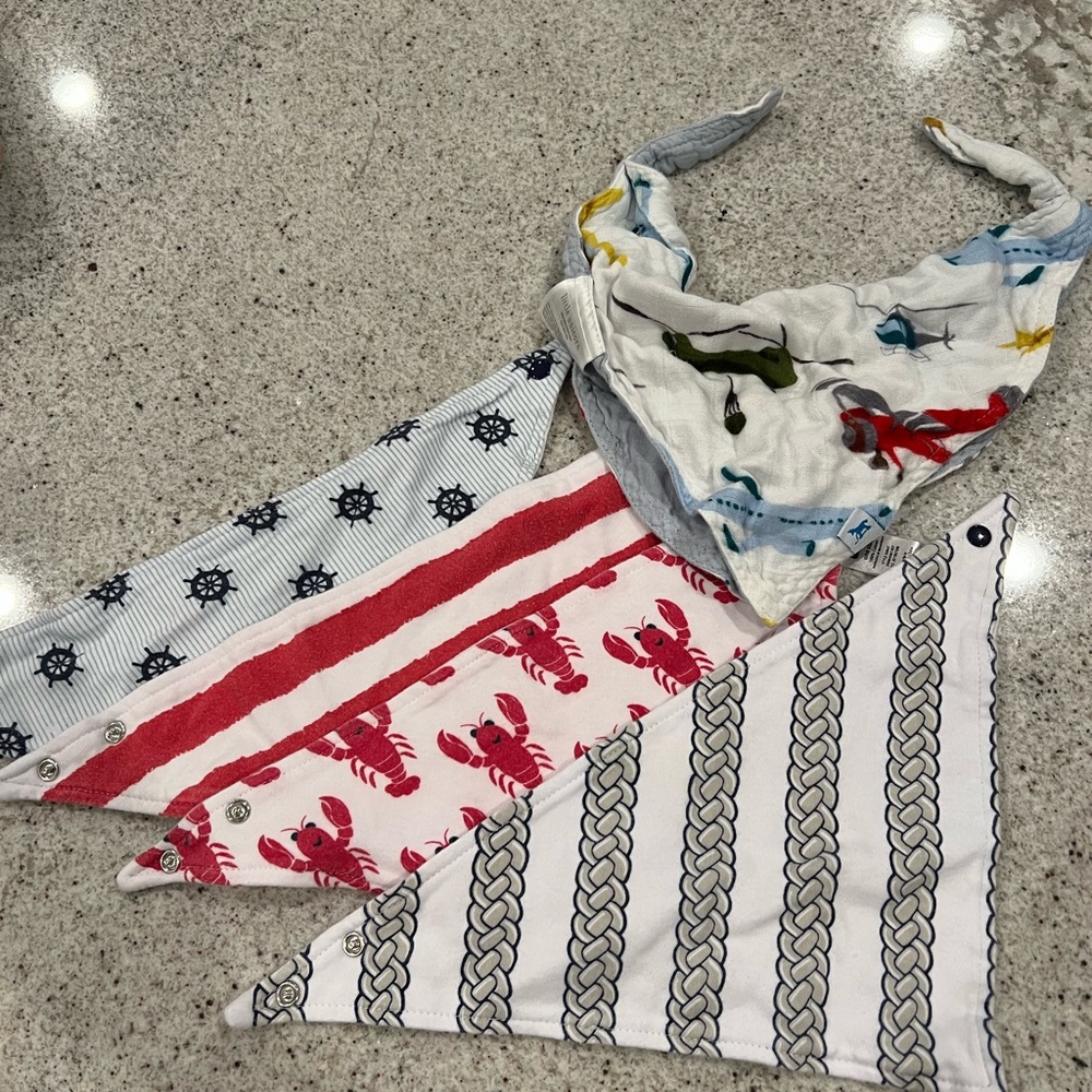 Set of 5 unisex bandana bibs